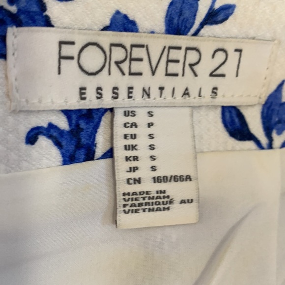 FOREVER 21 blue & white paisley set - Picture 8 of 15